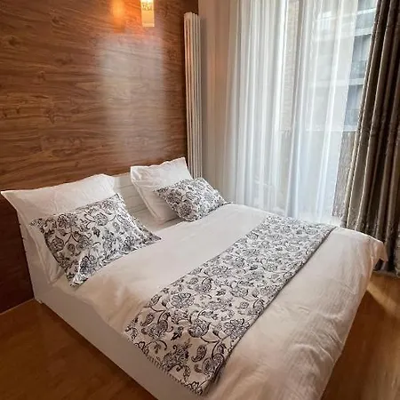 Centrum Grojecka 194 Hotel